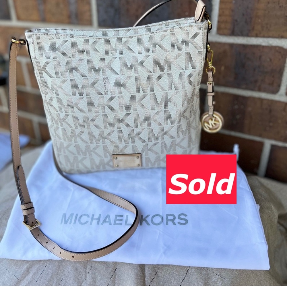 MICHAEL KORS Crossbody Bag